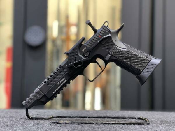 Arma Zeka AZ P1 Giant