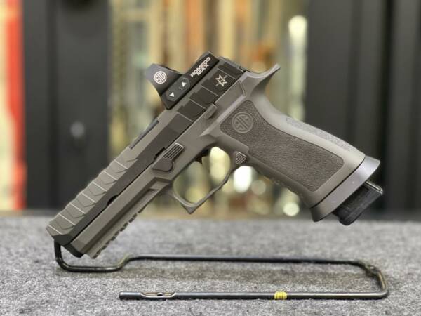 Sig Sauer P320 Max Micheal