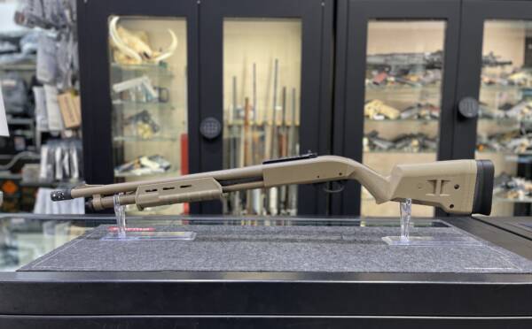 Remington 870 Tactical Magpul
