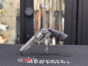 Smith & Wesson 627 8 times